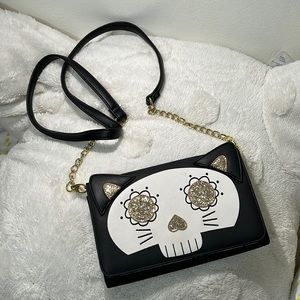 Betsey Johnson 🐱 💀 crossbody bag 💼